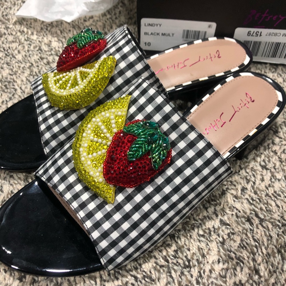 Betsey Johnson Black Gingham Slide Sandals Beaded Strawberries 🍓 & Lemon 🍋